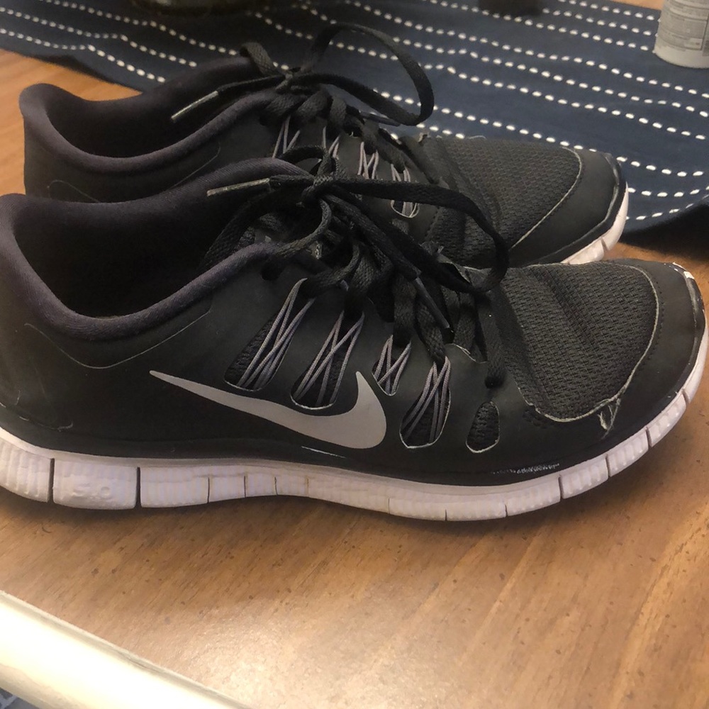 Women’s Nike Tennis Shoes